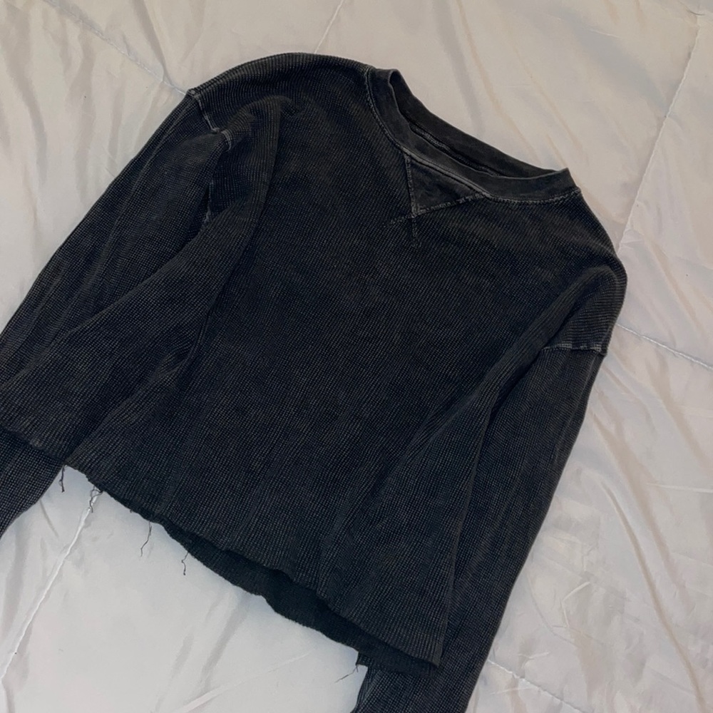 Brandy Melville waffle crop long sleeve black